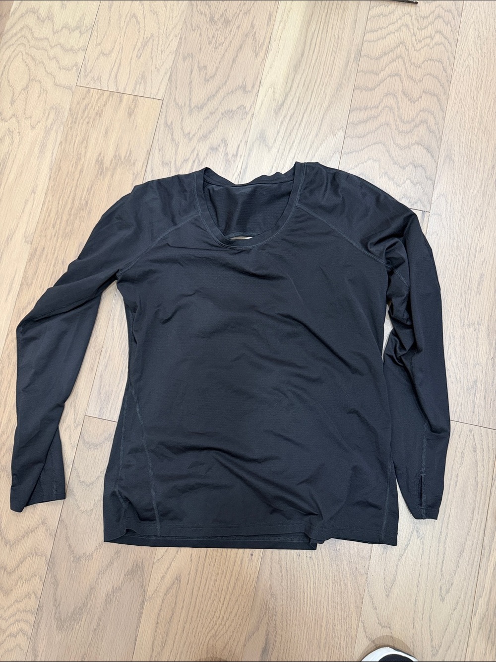 Victoria's Secret Black Long-Sleeve Active Tee